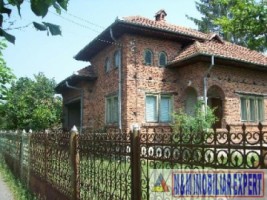teren-1549-mp-casa-intravilan-in-centru-campulung-muscel-ag
