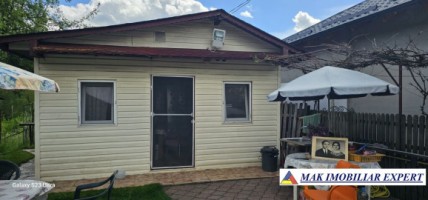 vand-casa-3-camere-teren-1200-mp-in-stalpeni-arges