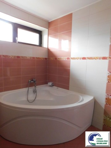 vila-de-locuit-situata-in-busteni-arhitectura-montana-11