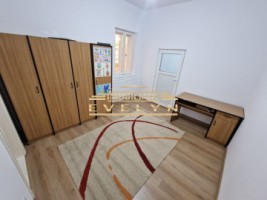 casa-de-inchiriat-potrivita-pentru-locuinta-sau-birouri-complet-renovata-4