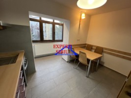 apartament-3-camere-decomandat-recent-renovat-zona-centrala-str-c-tin-noica-9