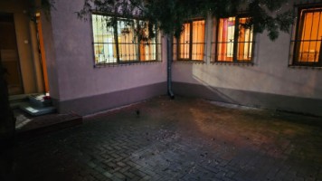 democratiei-vila-280-mp-cu-piscina-business-33