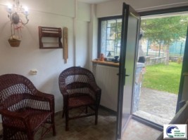 casa-de-vacanta-cu-5-camere-situata-in-bustenigolful-regal-11