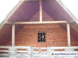 casa-vacanta-9-camere-teren-5500-mp-in-vladesti-arges-6
