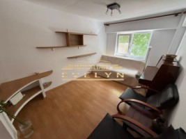 apartament-4-camere-transformat-din-3-etaj-1-zona-scoala-nr-6-str-bucovina-0