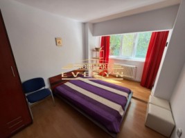apartament-4-camere-transformat-din-3-etaj-1-zona-scoala-nr-6-str-bucovina-5