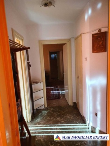apartament-3-camere-cf-1-p-in-centru-campulung-muscel-arges-3