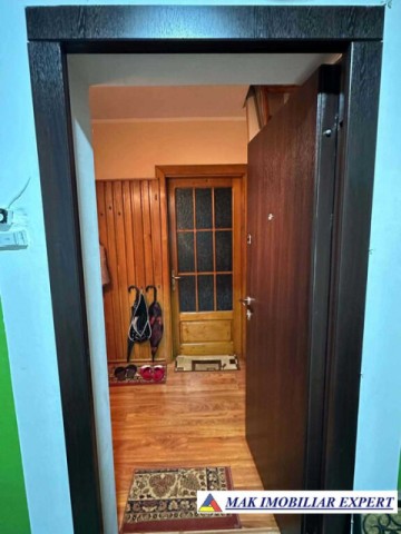 vand-apartament-2-camere-mansarda-in-campulung-muscel-arges-3