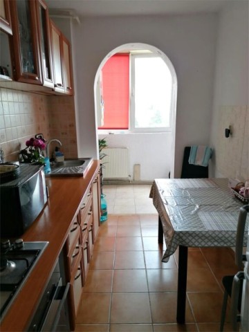 apartament-decomandat-zona-vlahuta-2