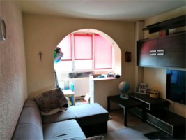 apartament-decomandat-zona-vlahuta-0
