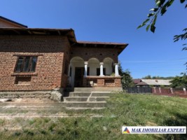 casa-4-camere-teren-spectaculos-3700-mp-in-corbi-arges-2