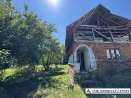 casa-4-camere-teren-spectaculos-3700-mp-in-corbi-arges-7