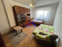 inchiriez-apartament-2-camere-decomandat-zona-centrala-0