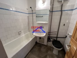 inchiriez-apartament-2-camere-decomandat-zona-centrala-8