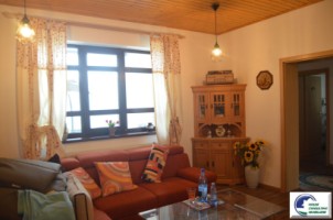 casa-speciala-cu-3400-mp-teren-situata-in-valea-calugareasca-17