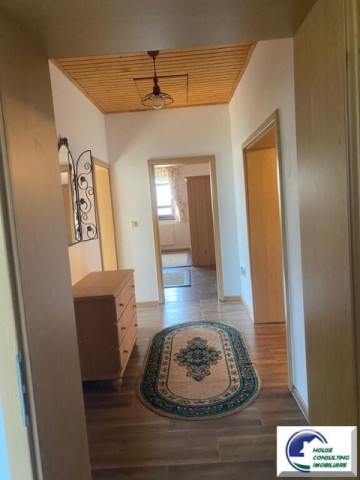 casa-speciala-cu-3400-mp-teren-situata-in-valea-calugareasca-32