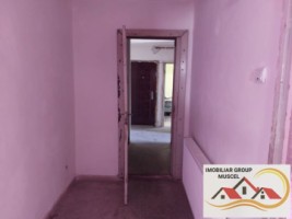 vanzare-apartament-cu-3-camere-decomandat-in-grui-campulung-la-etaj-4-la-pretul-de-53000-euro-negociabil-11