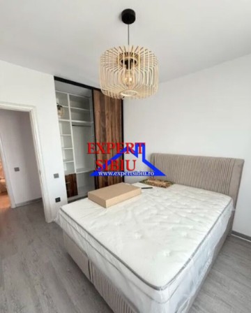 inchiriez-apartament-2-camere-decomandatrecent-renoavt-zona-mihai-viteazul-1