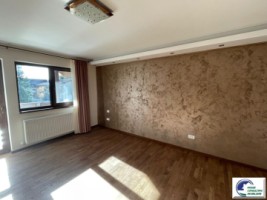 casa-individuala-cu-3trei-camere-busteni-piatra-arsa-13