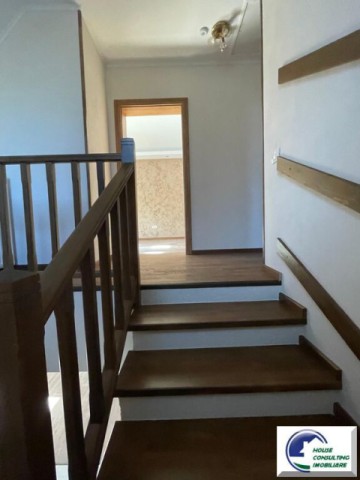 casa-individuala-cu-3trei-camere-busteni-piatra-arsa-14