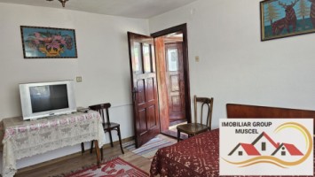 vanzare-doua-corpuri-de-case-in-vacarea-com-mihaesti-intr-o-zona-linistita-cu-teren-1500-mp-la-pretul-de-69000-euro-negociabil-6