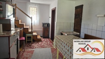 vanzare-doua-corpuri-de-case-in-vacarea-com-mihaesti-intr-o-zona-linistita-cu-teren-1500-mp-la-pretul-de-69000-euro-negociabil-11