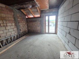 vanzare-casa-in-stremt-2
