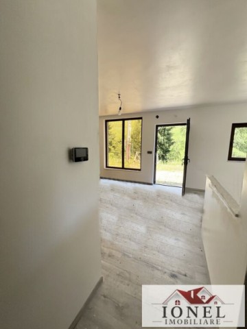 casa-de-vanzare-in-apuseni-horea-cu-16-000-mp-teren-7