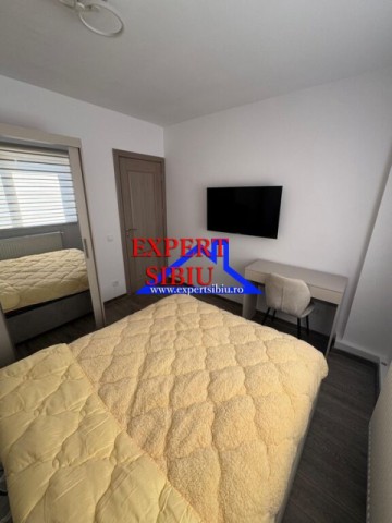 apartament-2-camere-decomandat-renovat-complet-zona-strand-1