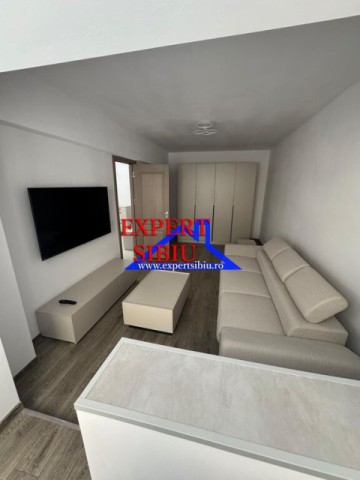 apartament-2-camere-decomandat-renovat-complet-zona-strand-3