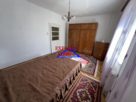 casa-de-inchiriat-cu-garaj-cartier-resita-sibiu-5