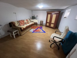 casa-de-inchiriat-cu-garaj-cartier-resita-sibiu-10