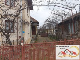 vanzare-casa-in-comberevoiesti-impreuna-cu-magazin-intr-o-zona-linistita-la-pretul-de-49000-de-euro-negociabil-cu-suprafata-teren-de-3746-mp-2