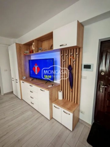 apartament-3-camere-in-bloc-tip-vila-zona-bazar-2