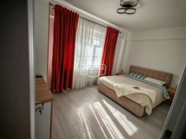 apartament-3-camere-in-bloc-tip-vila-zona-bazar-4