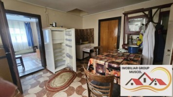 case-2-corpuri-lerestiargesla-poalele-muntilor-iezer3500mppret-100000euro-21