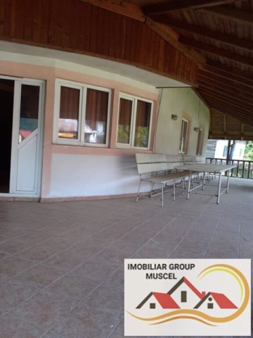 vanzare-doua-case-deosebite-intr-o-zona-pitoreasca-a-rucar-cu-o-suprafata-de-teren-6000-mp-la-pretul-1000000-euro-negociabil-10