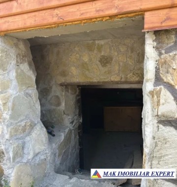 teren-la-munte-1172-mp-cabana-terasa-in-dambovicioara-ag-2