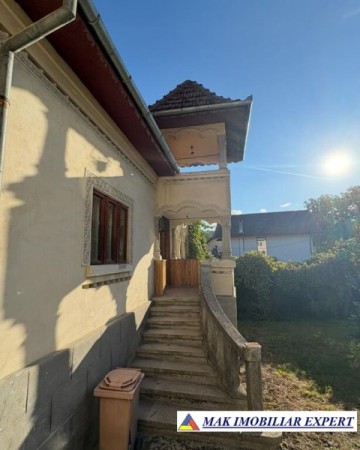 casa-stil-neoromanesc-7-cam-teren-1150-mp-in-godeni-arges-14