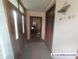 casa-stil-neoromanesc-7-cam-teren-1150-mp-in-godeni-arges-29