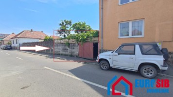 casa-cu-iesire-la-2-strazi-in-sibiu-zona-p-ta-cluj-1