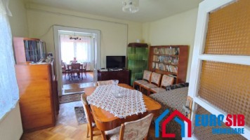 casa-cu-iesire-la-2-strazi-in-sibiu-zona-p-ta-cluj-5