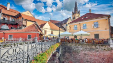 Sibiu - Destinația Perfectă pentru Un Weekend de Neuitat